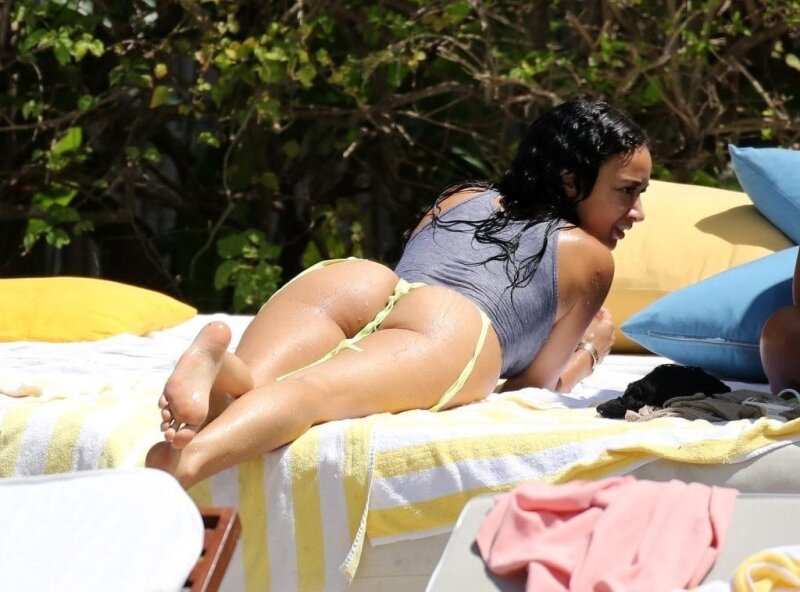 God, Draya Michele Thick Ass Up Lounging at Pool Sunbathing Bikini picture