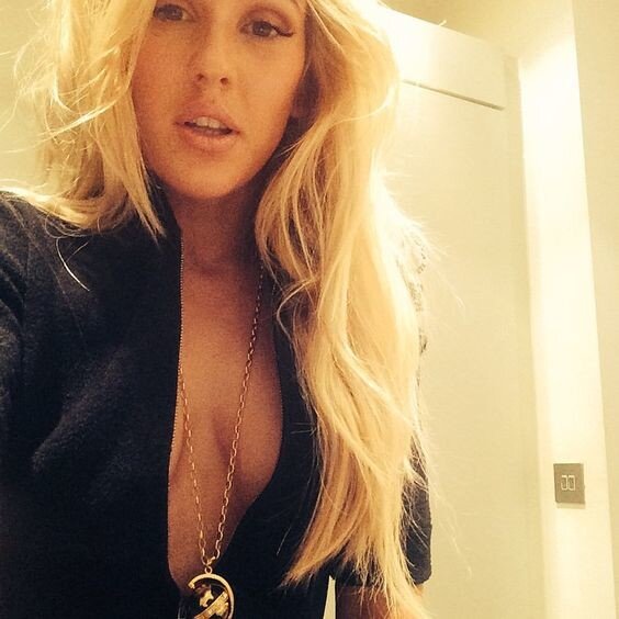 Sexy Ellie Goulding British pop star picture