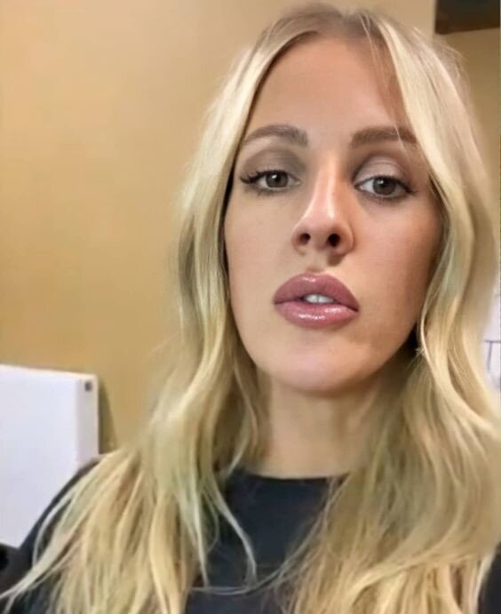Sexy Ellie Goulding British pop star picture