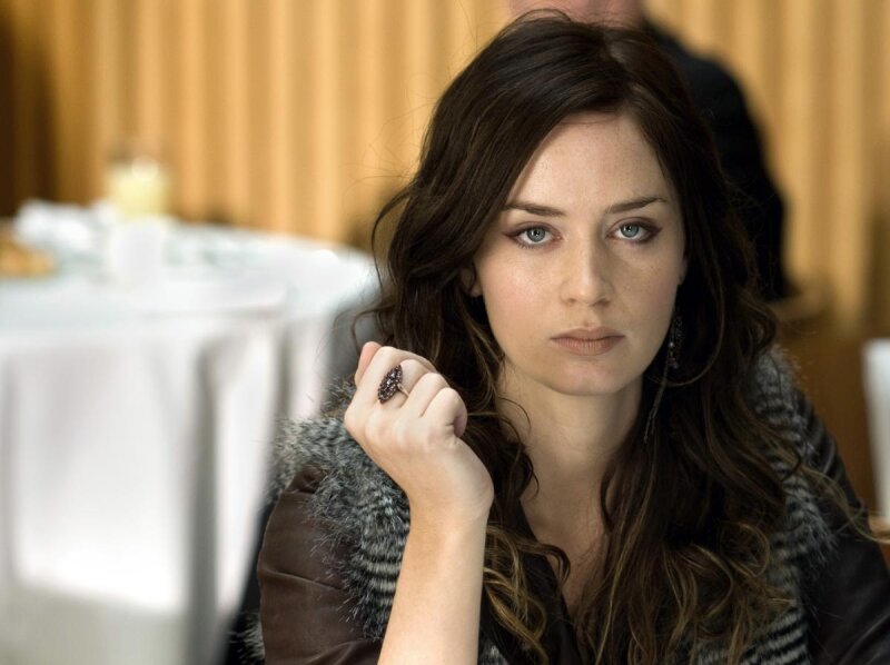 Emily Blunt -2/83 -5'7''- 34-24-35''- 32B-Bra - 115lbs - 8.5-Shoe, Pretty Cunnilingus! - Yum! Yum! picture