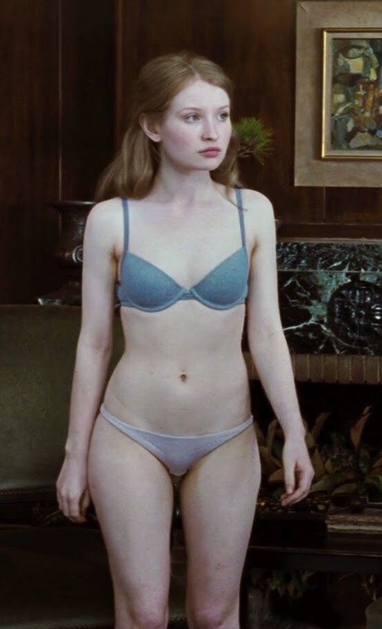 Emily Browning picture