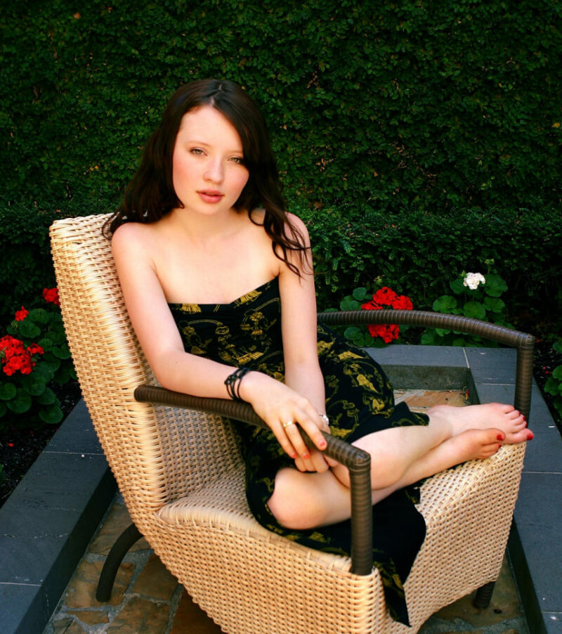 Emily Browning picture