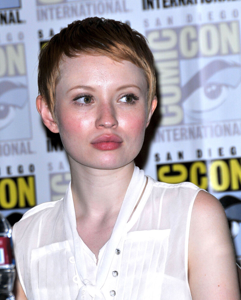 EMILY BROWNING picture