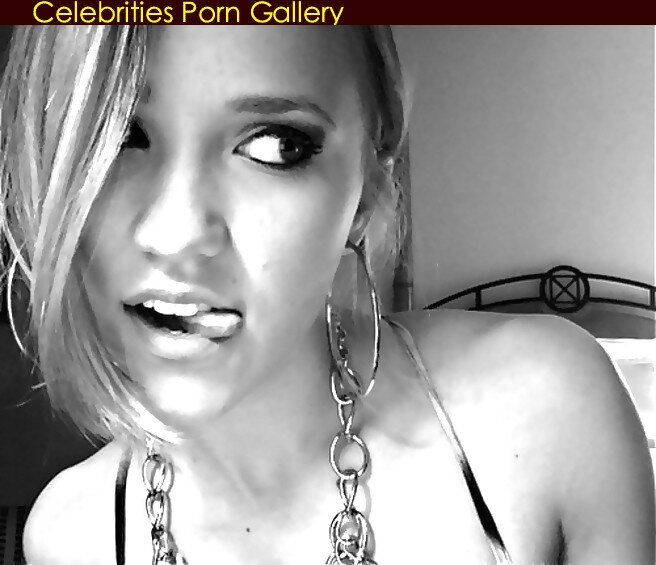 Emily Osment nude celebs picture