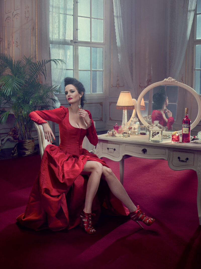 Eva Green in long red dress an heels picture