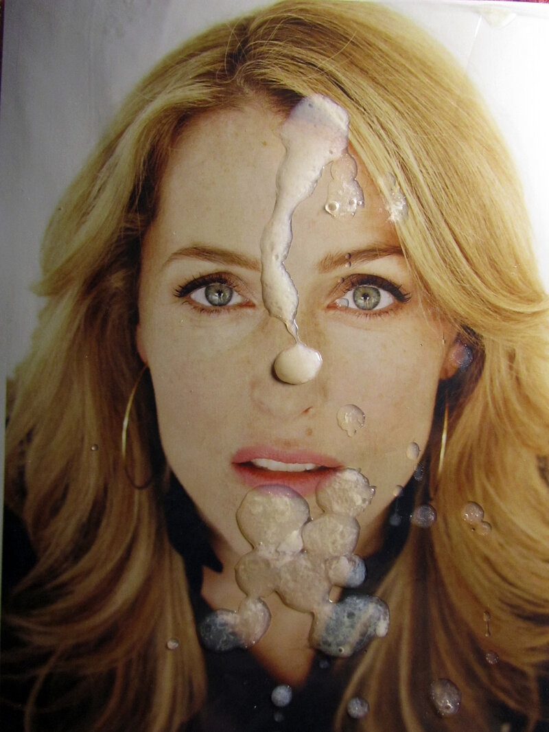 Gillian Anderson Cumshot Tribute Found On Google picture