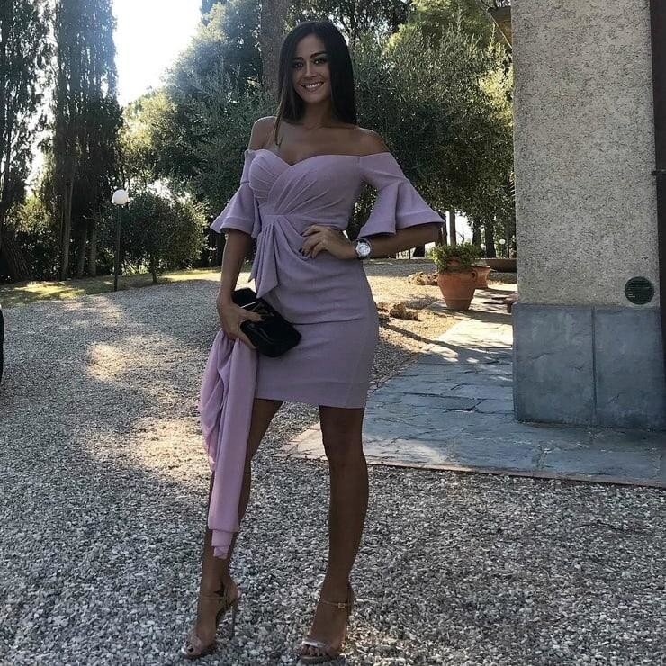 La sexy Giorgia Palmas in abito rosa picture