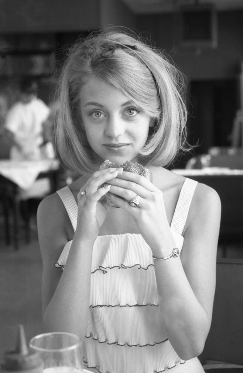 Goldie Hawn picture