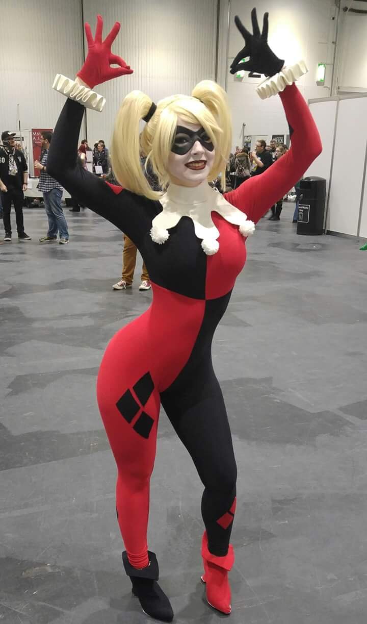 Enji Night as Harley Quinn / via picture