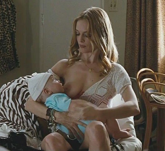 maternal instincts (Hangover) Heather Graham picture