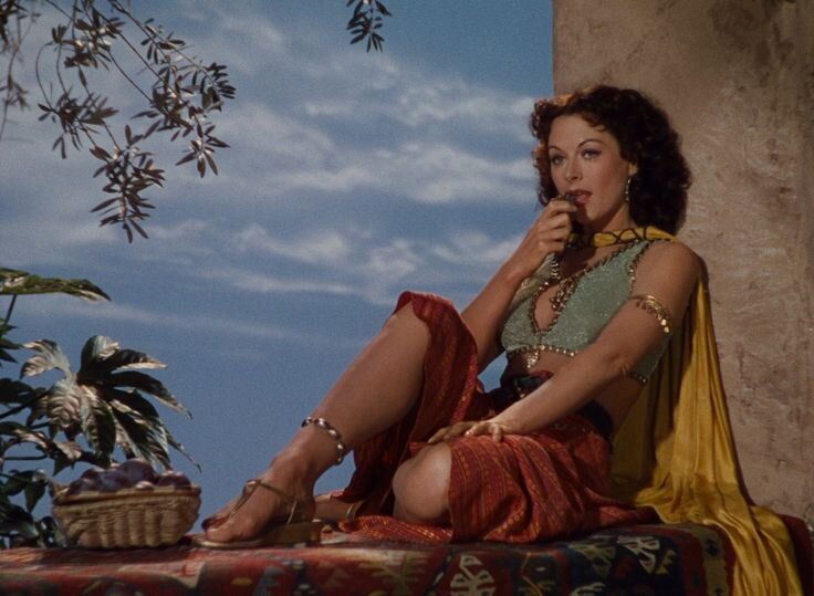 Hedy Lamarr - 5'7'' - Austrian Sweetheart....1949 "Samson and Delilah"- A Favorite.....Passed 2000. picture