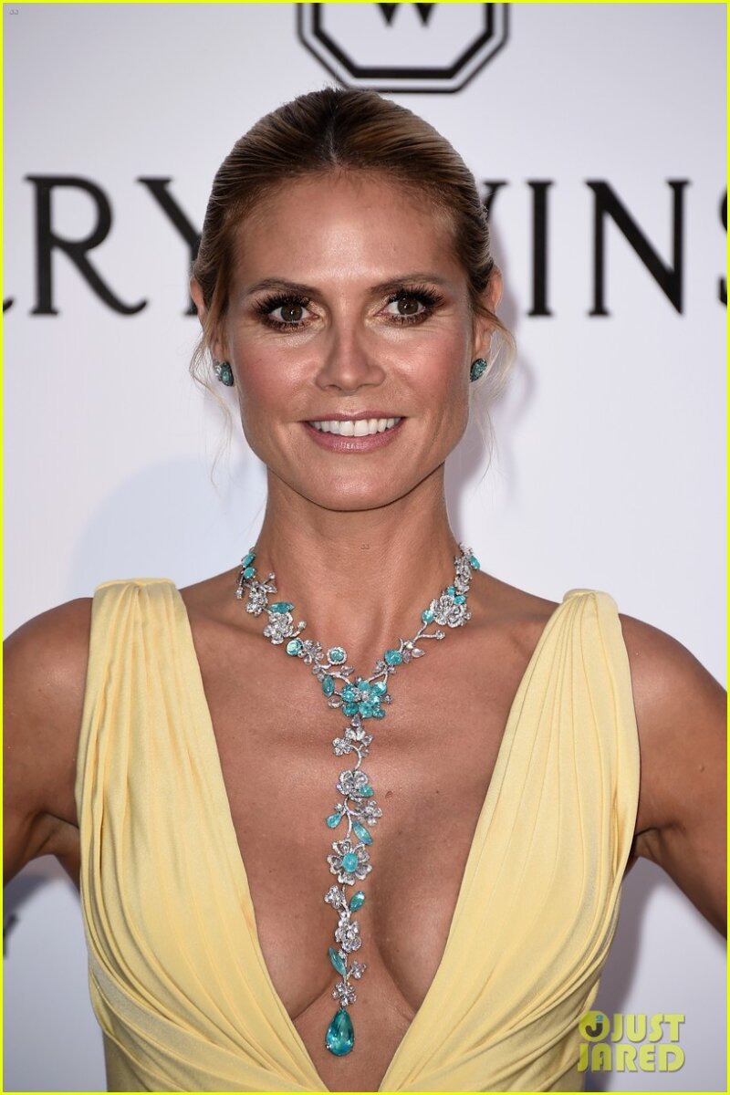 Heidi Klum & Rosie Huntington-Whiteley Stun on amfAR Red Carpet in Cannes! picture