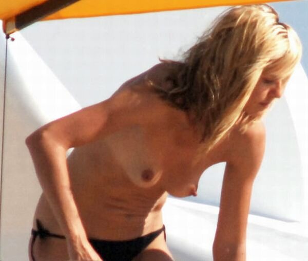 Heidi Klum Topless! Click Pic For Heidi's Pics! picture