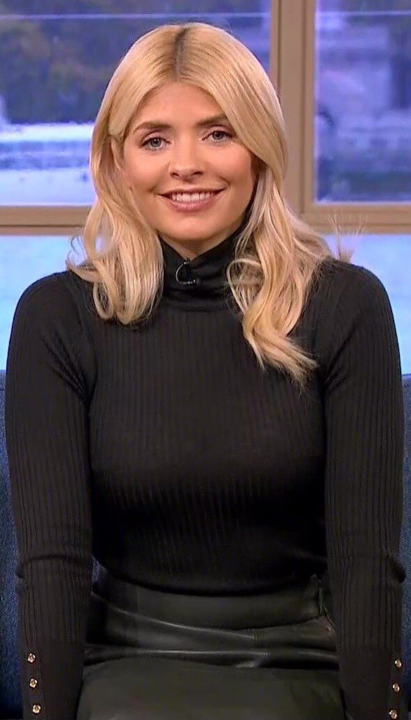 Holly Willoughby picture