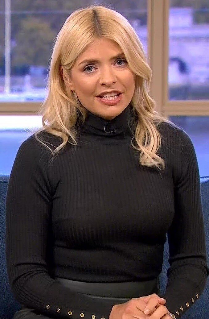 Holly Willoughby picture