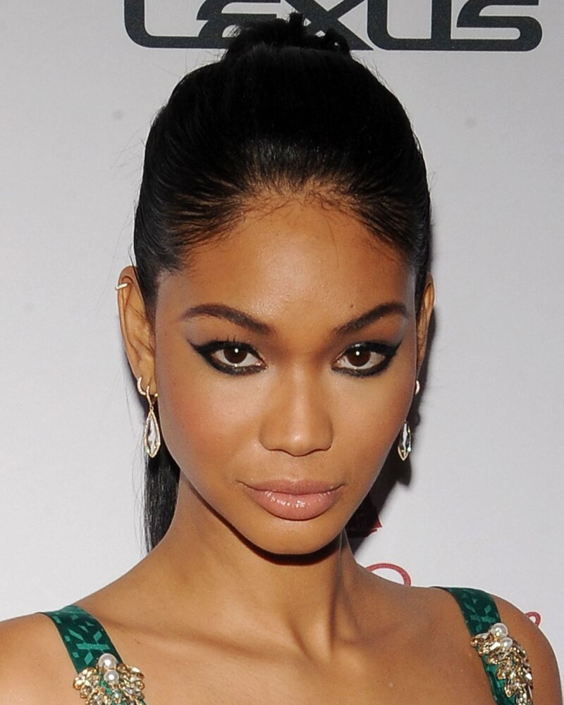 Chanel Iman -12/90 -5'10''- 32-23-33''- 32A-Bra -113lbs - 8-Shoe, 2015 SI Model Cunnilingus! -Yum! Yum! picture