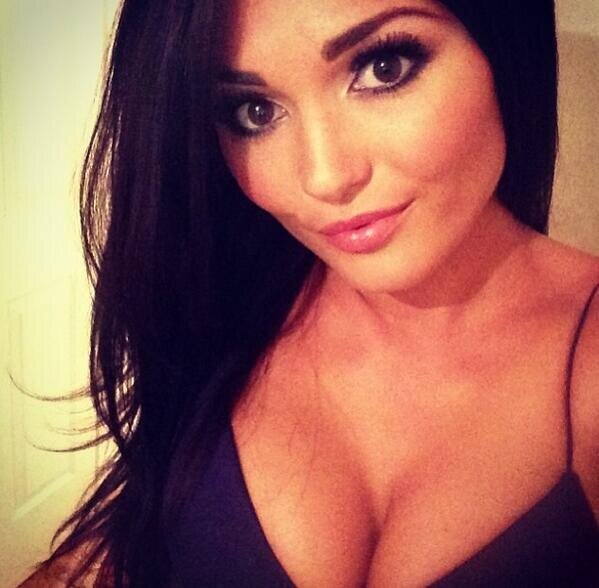 india reynolds twitter cleavage picture