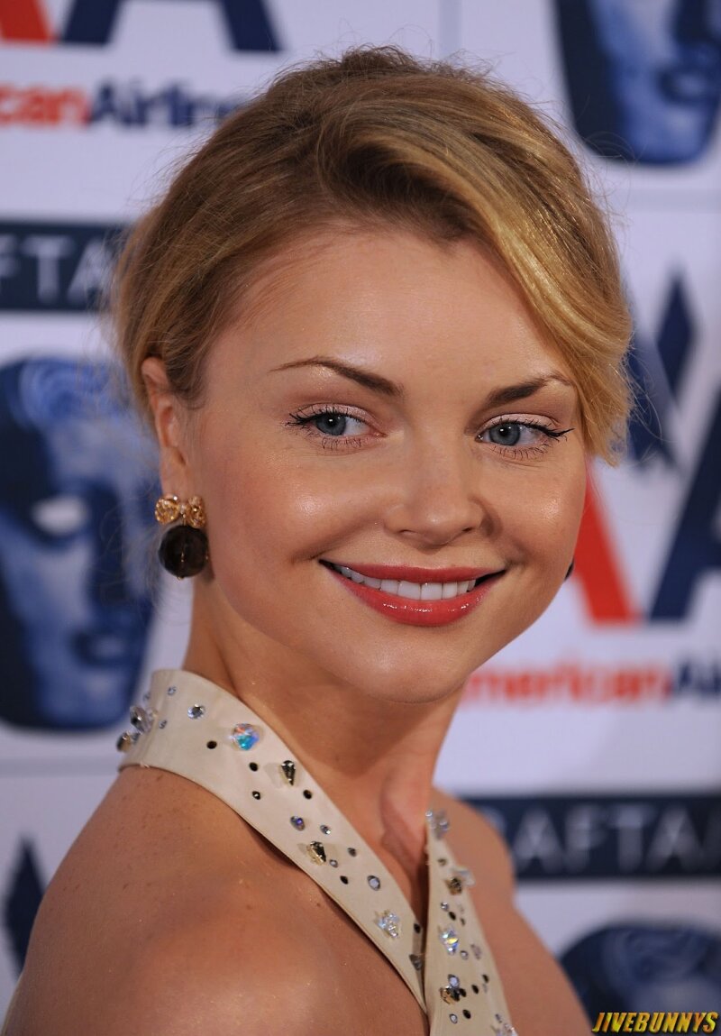 Izabella Miko -1/81 -5'4''- 34B-25-35''- 108lbs - 6.5-Shoe, Different Cunnilingus! - Yum! Yum! picture