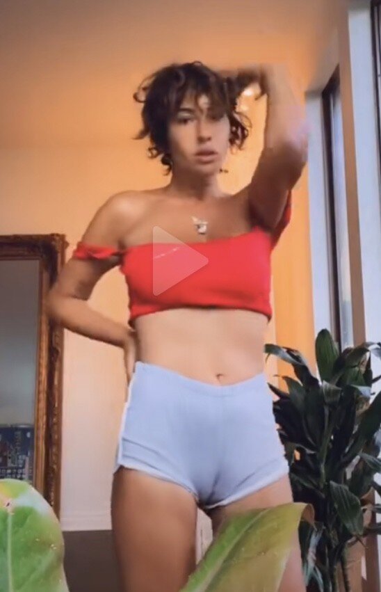 Jackie Cruz dancing cameltoe flash picture