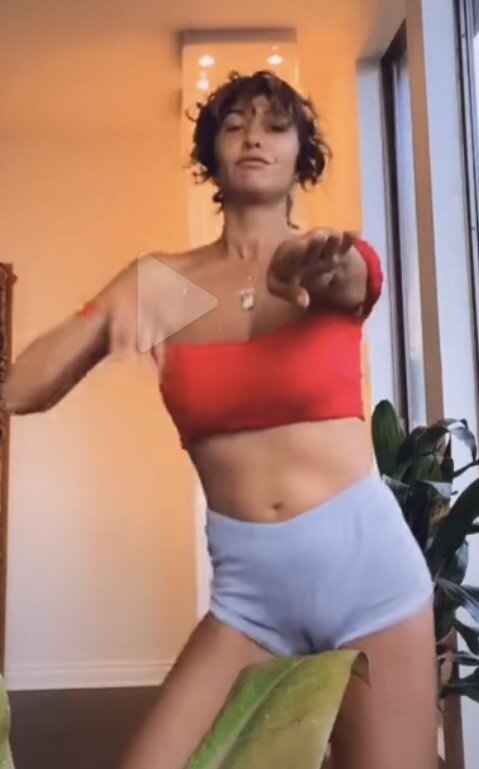 Jackie Cruz dancing cameltoe flash picture