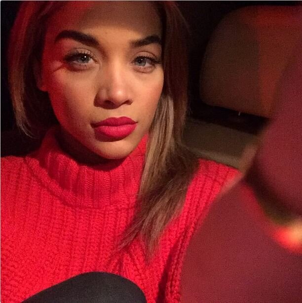 jasmine sanders instagram selfie picture