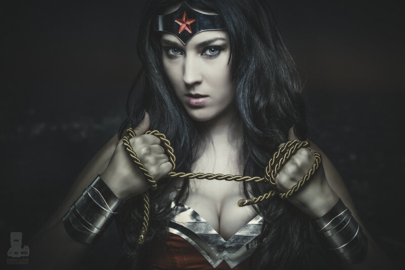 Jenifer Ann Wonder Woman Cosplay picture