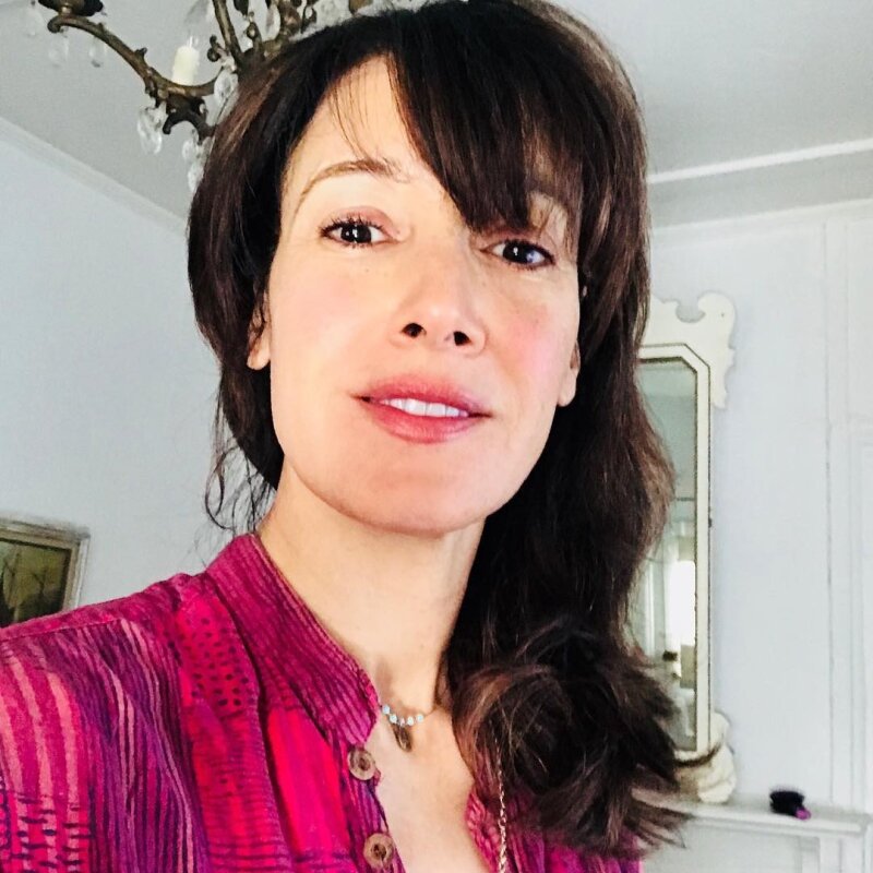 JENNIFER BEALS picture