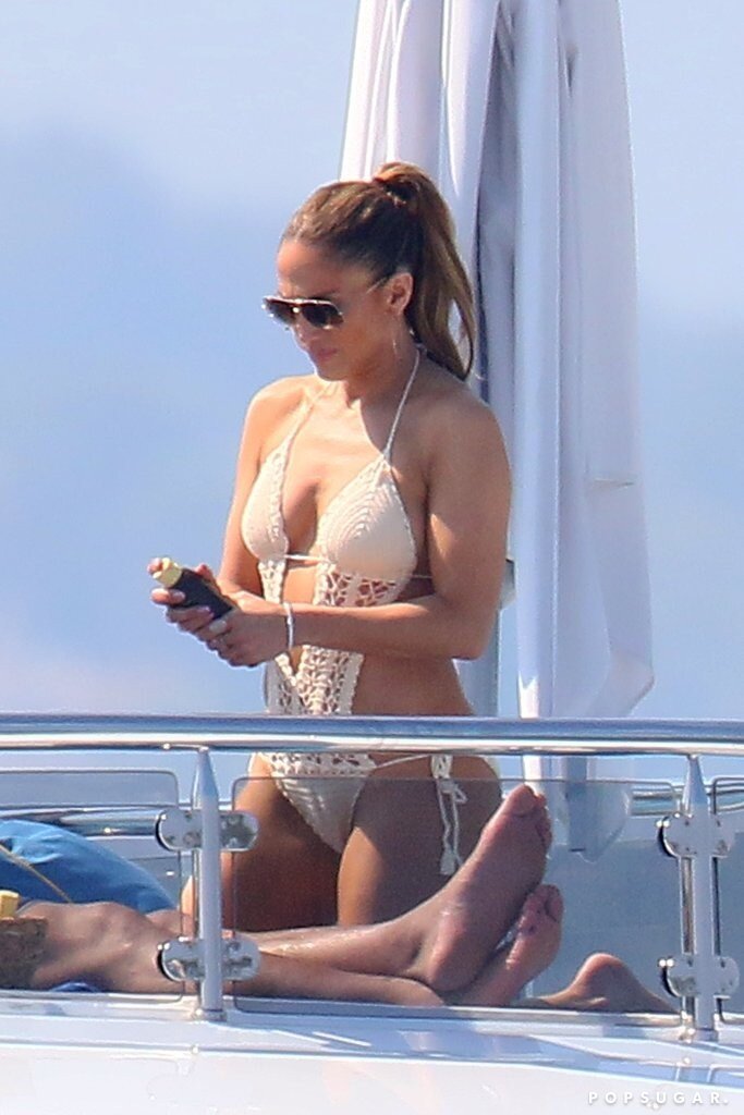 Jennifer Lopez Bikini Cameltoe picture
