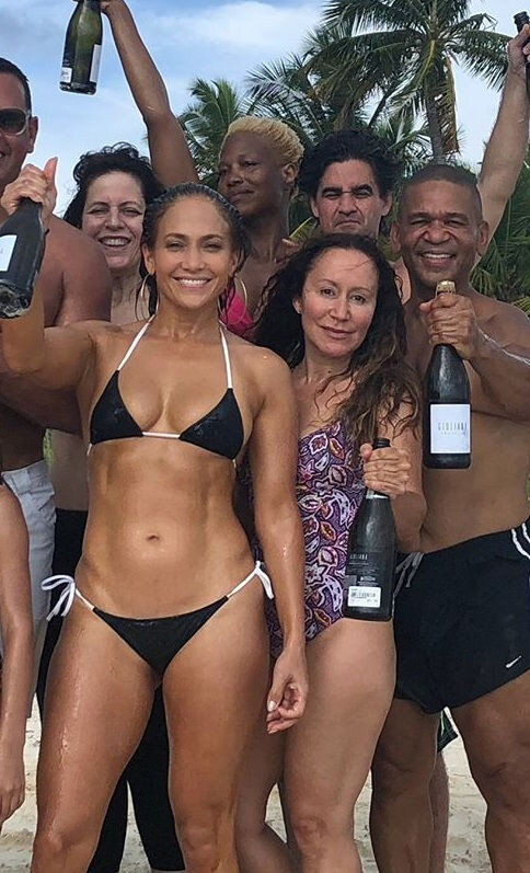Jennifer Lopez bikini picture