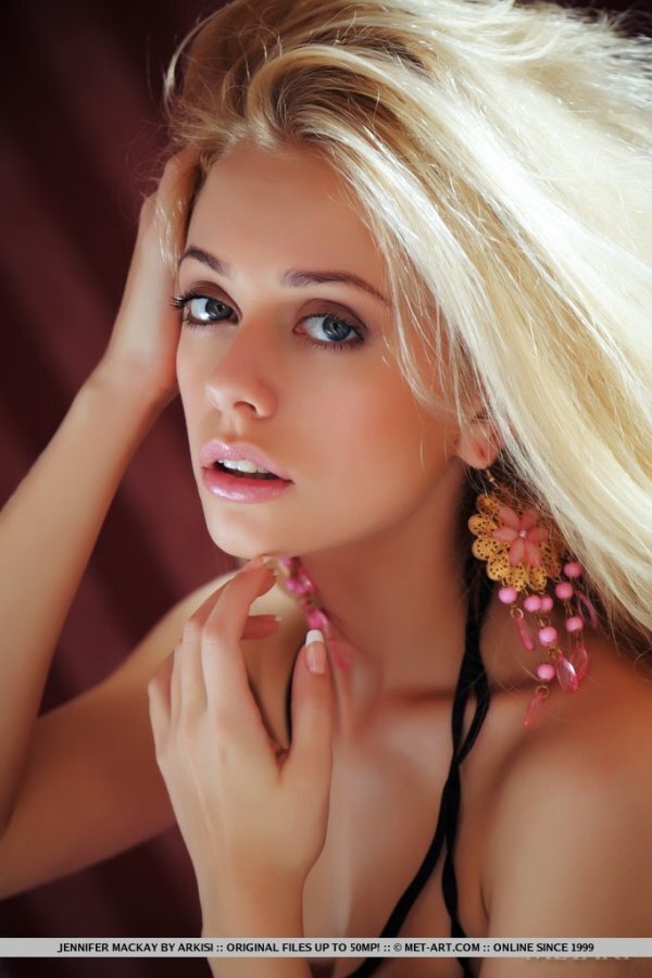 Jennifer Mackay,blonde,cute,model,pretty,sensual,sweet,tender picture