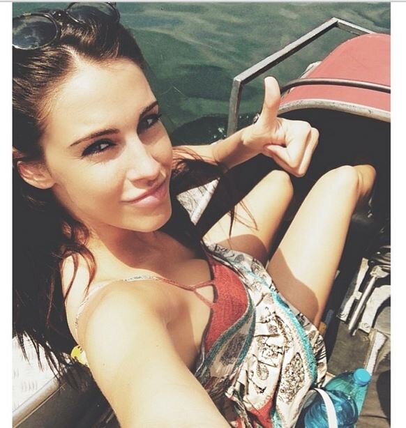 jessica lowndes thumbs up selfie picture