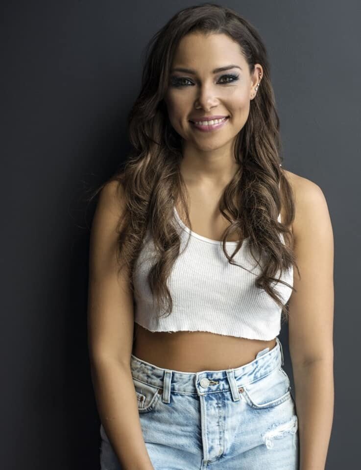 Jessica Parker Kennedy picture