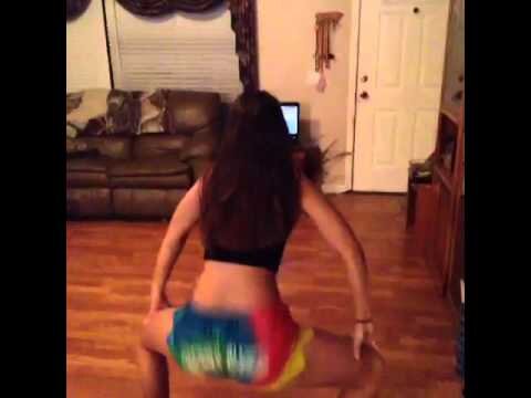 Twerk that phat ass white girl picture