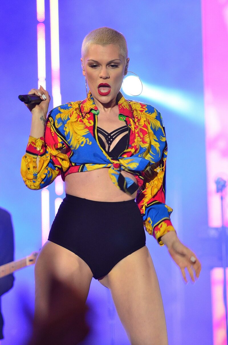Jessie J sexy perfroms on a stage picture