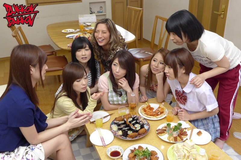 Kaho Kasumi, Hibiki Otsuki, Erika Kitagawa, Aika, Ichika Kamihata, Nanase Otoha, Miku Abeno, Ayumi Shinoda picture