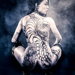 Hot ass amateur Mistress-Kara-Kendo showing her tatoos =profil&u_id=9452451 picture