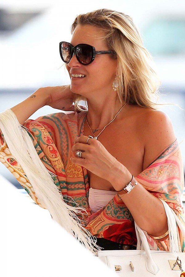 Hot Kate Moss Oops Slight Nipple Slip picture
