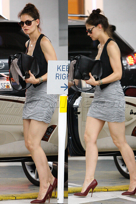Katie Holmes -12/78 -5'9''- 34-24-34''- 32B-Bra - 121lbs -10-Shoe, Beautiful Legs Cunnilingus! - Yum! Yum! picture