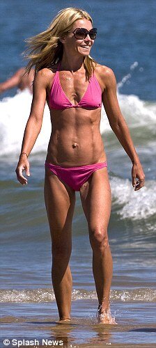 Kelly Ripa picture