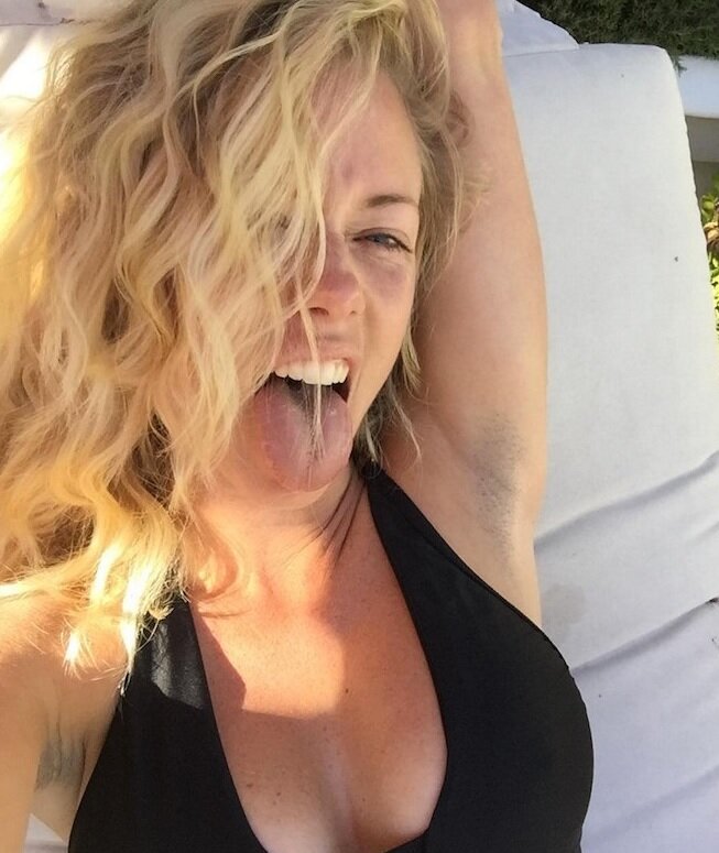 Kendra Wilkinson picture