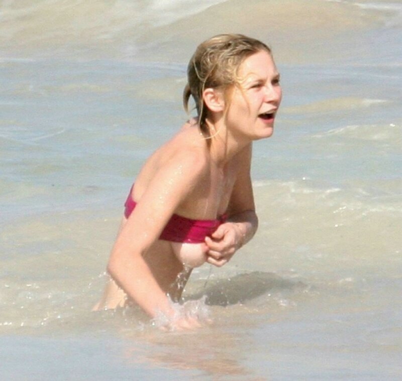 kirsten dunst slippage picture