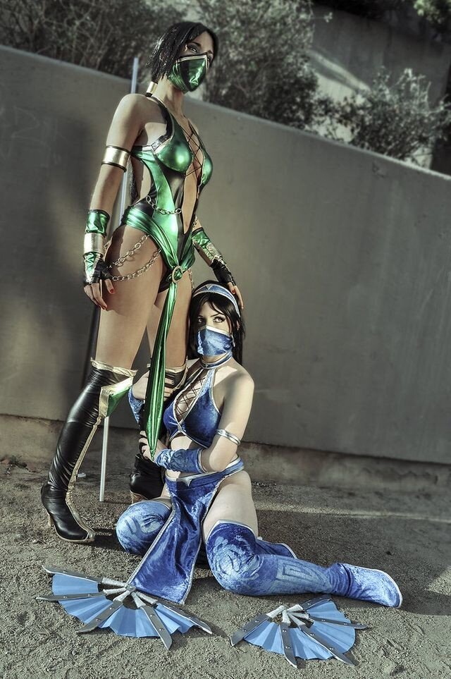 Kitana & Jade picture