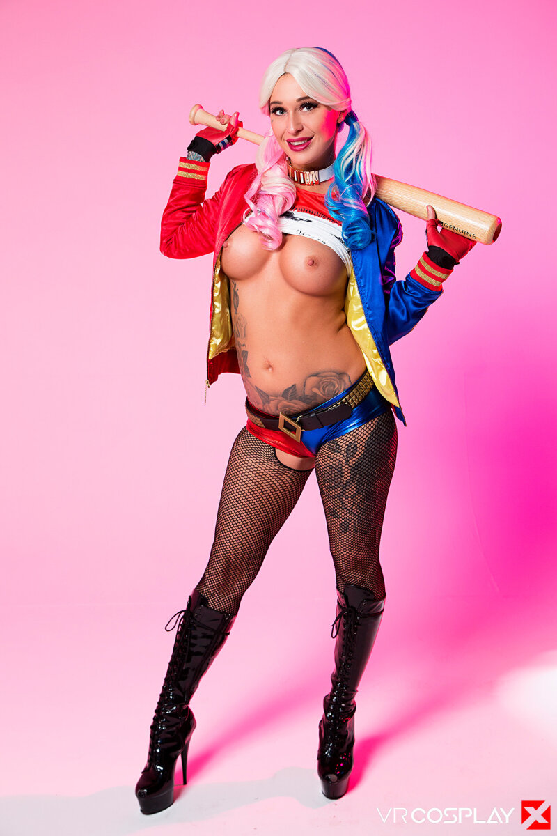 Harley Quinn Cosplay XXX - Kleio Valentien picture