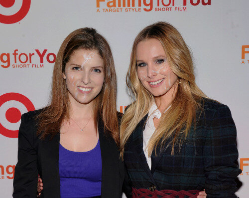 Anna Kendrick and Kristen Bell (internete2.tumblr.com) picture