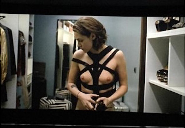 Kristen Stewart boobs, behind the scenes picture