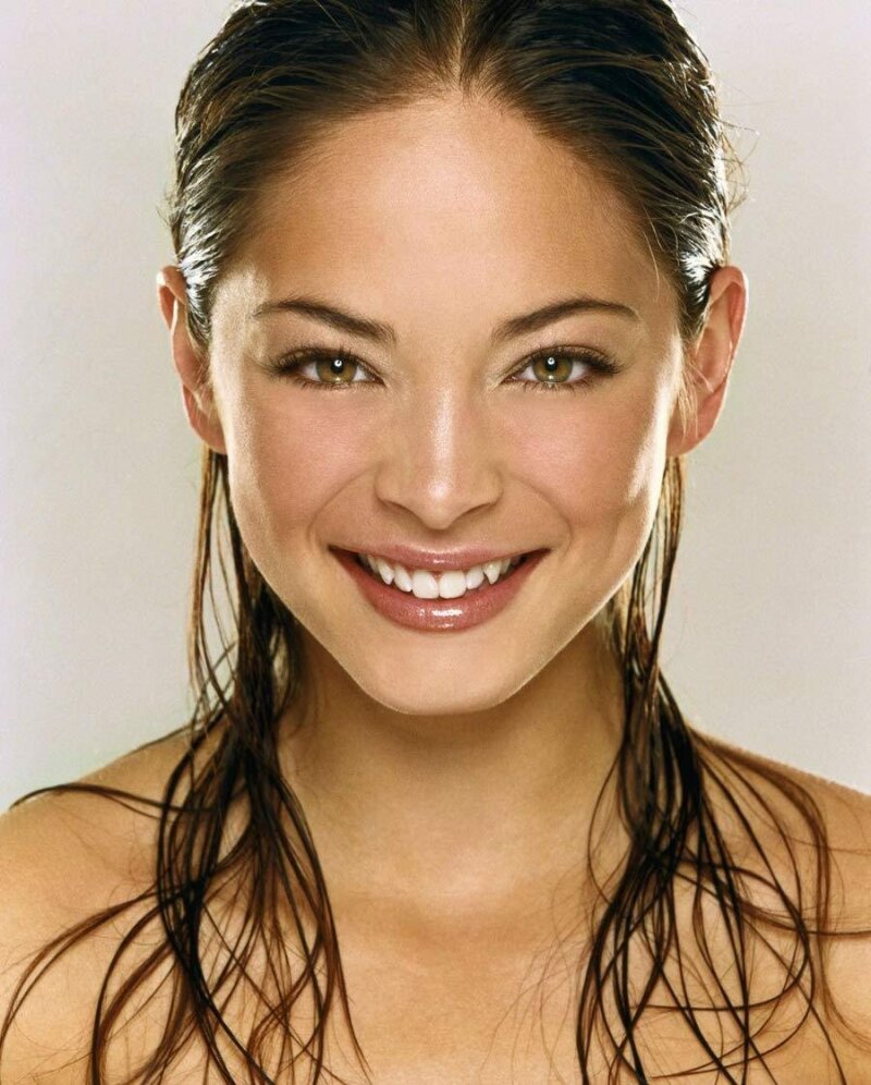 Kristin Kreuk picture