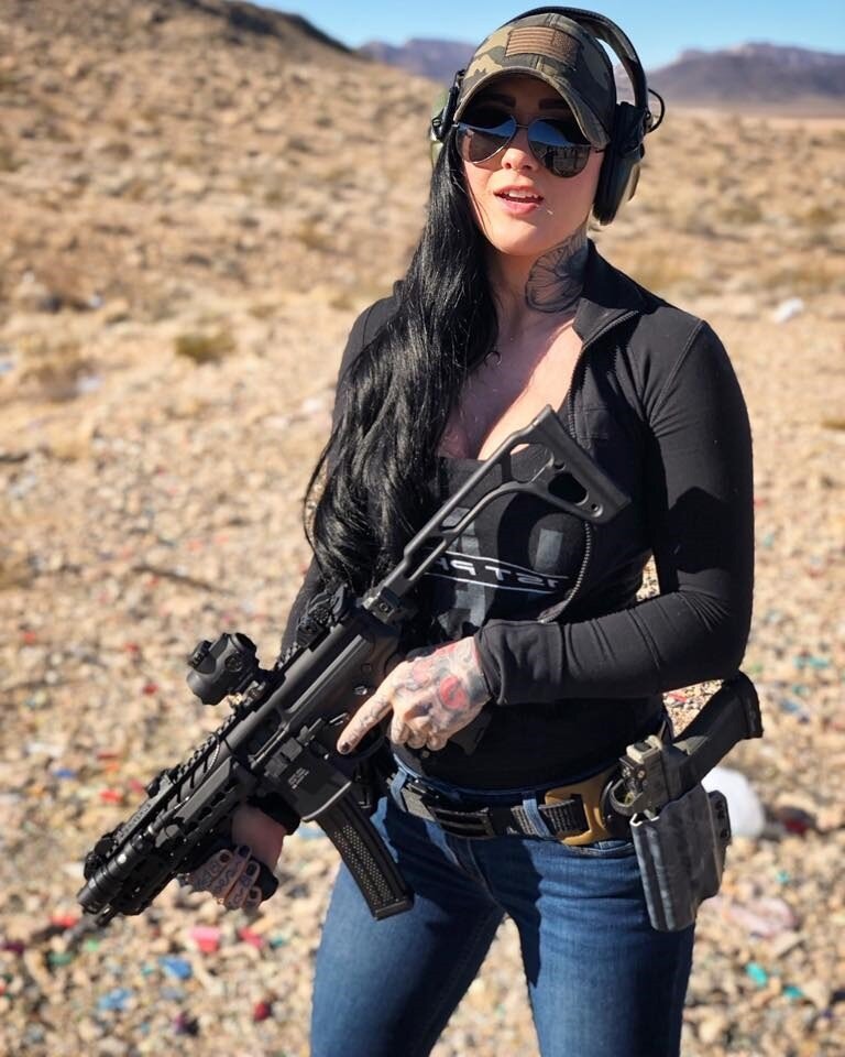 Genevieve Zitricki is a bad ass cool babe with a machine gun to blow your ass away for the wonderful USA - SGB cooll gunnn picture