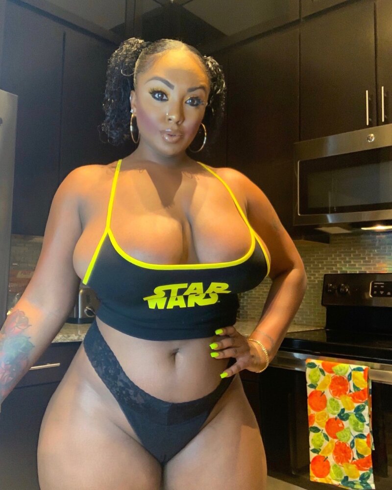 Layton Benton picture