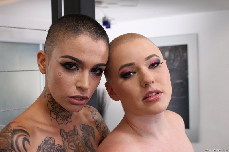 Bald headed pornstars - Leigh Raven and Riley Nixon. Test free porn. picture