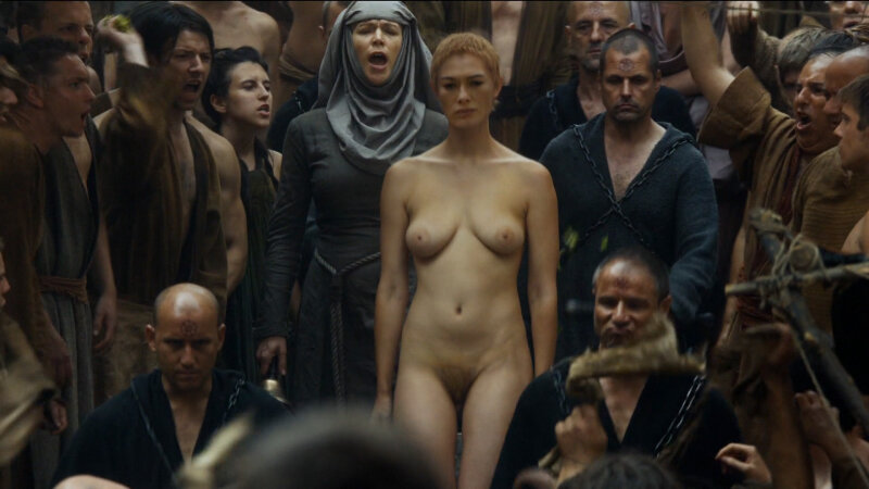 Lena Headey tits and hairy pussy in Game of Thrones picture